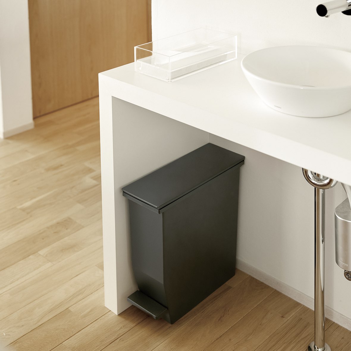 ファニチャードーム SOLOW ペダル式ゴミ箱