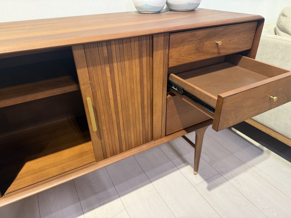 ジュリー　北欧ヴィンテージ　サイドボード