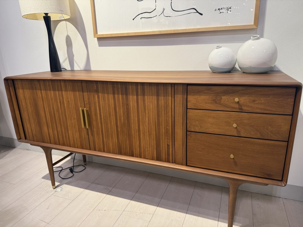 ジュリー　北欧ヴィンテージ　サイドボード