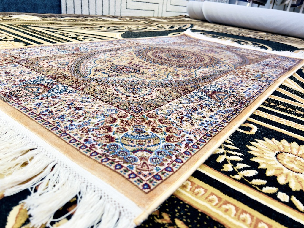 ハザン/BE トルコ製モダールレーヨンラグ