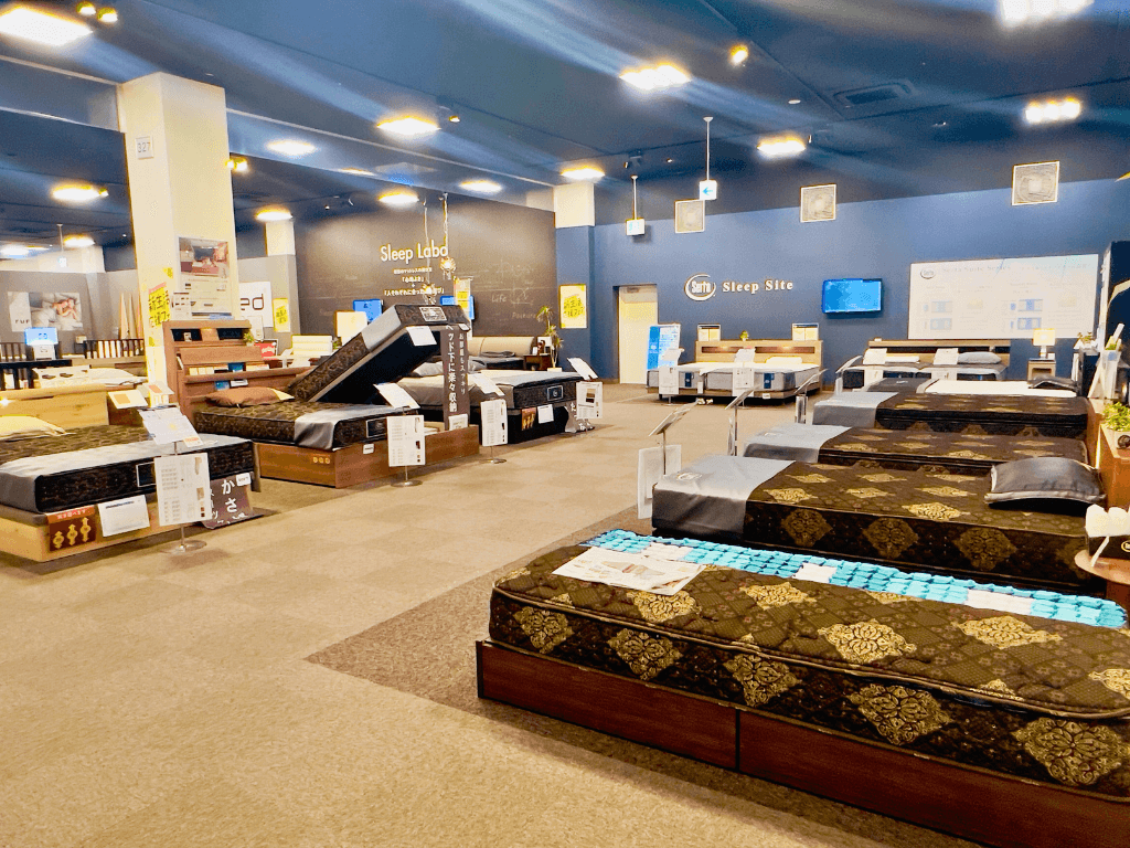 ファニチャードーム ベッド売場