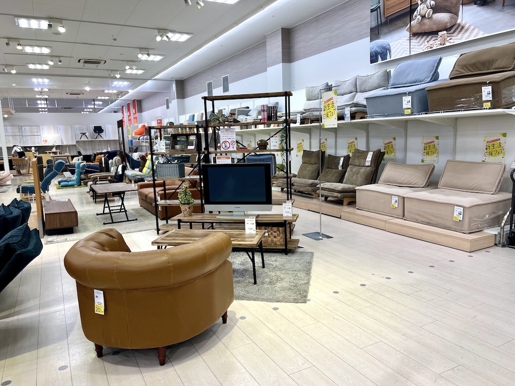 ファニチャードーム 組立家具売場