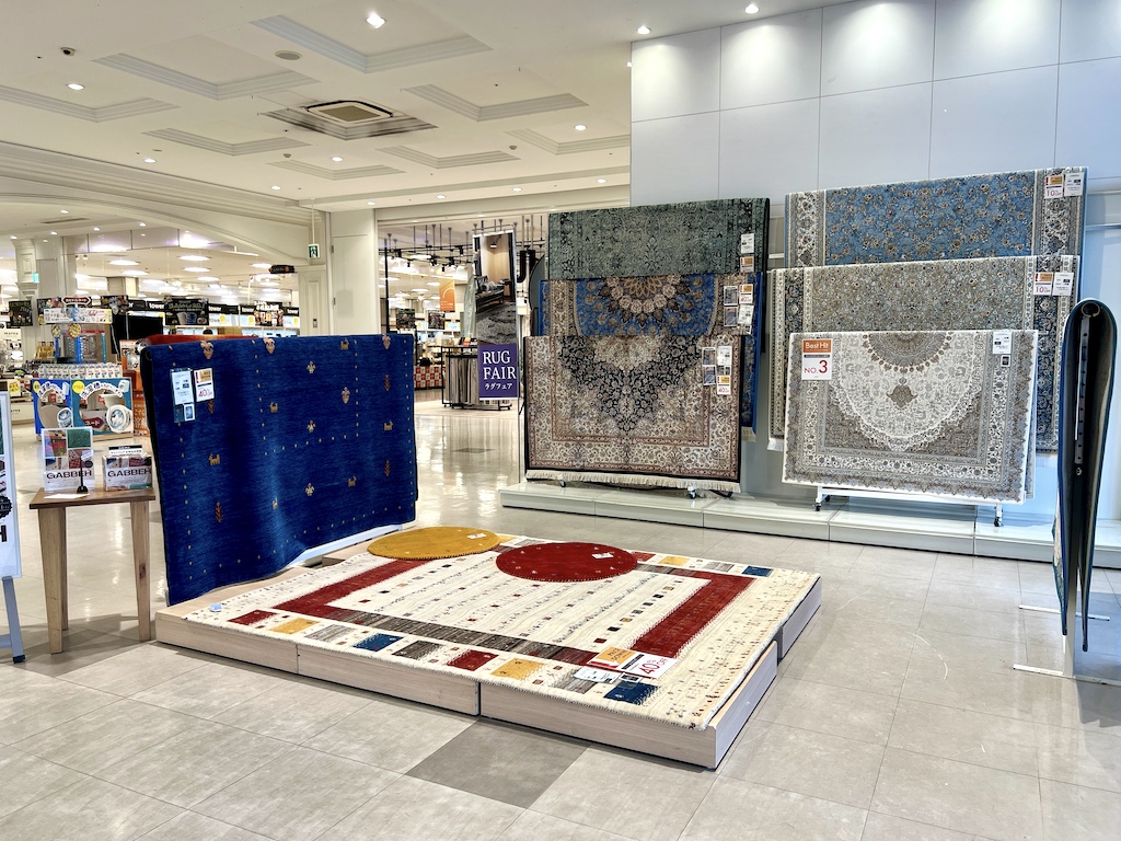 ファニチャードーム 1階売場