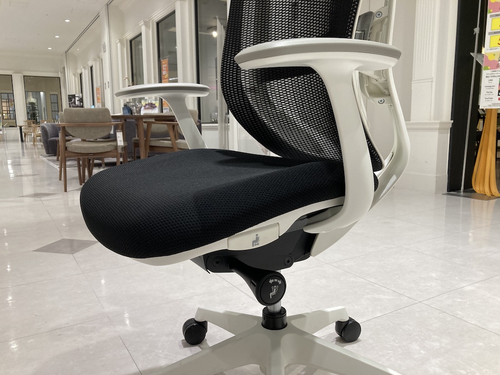 C64Aオカムラ　売り尽くし