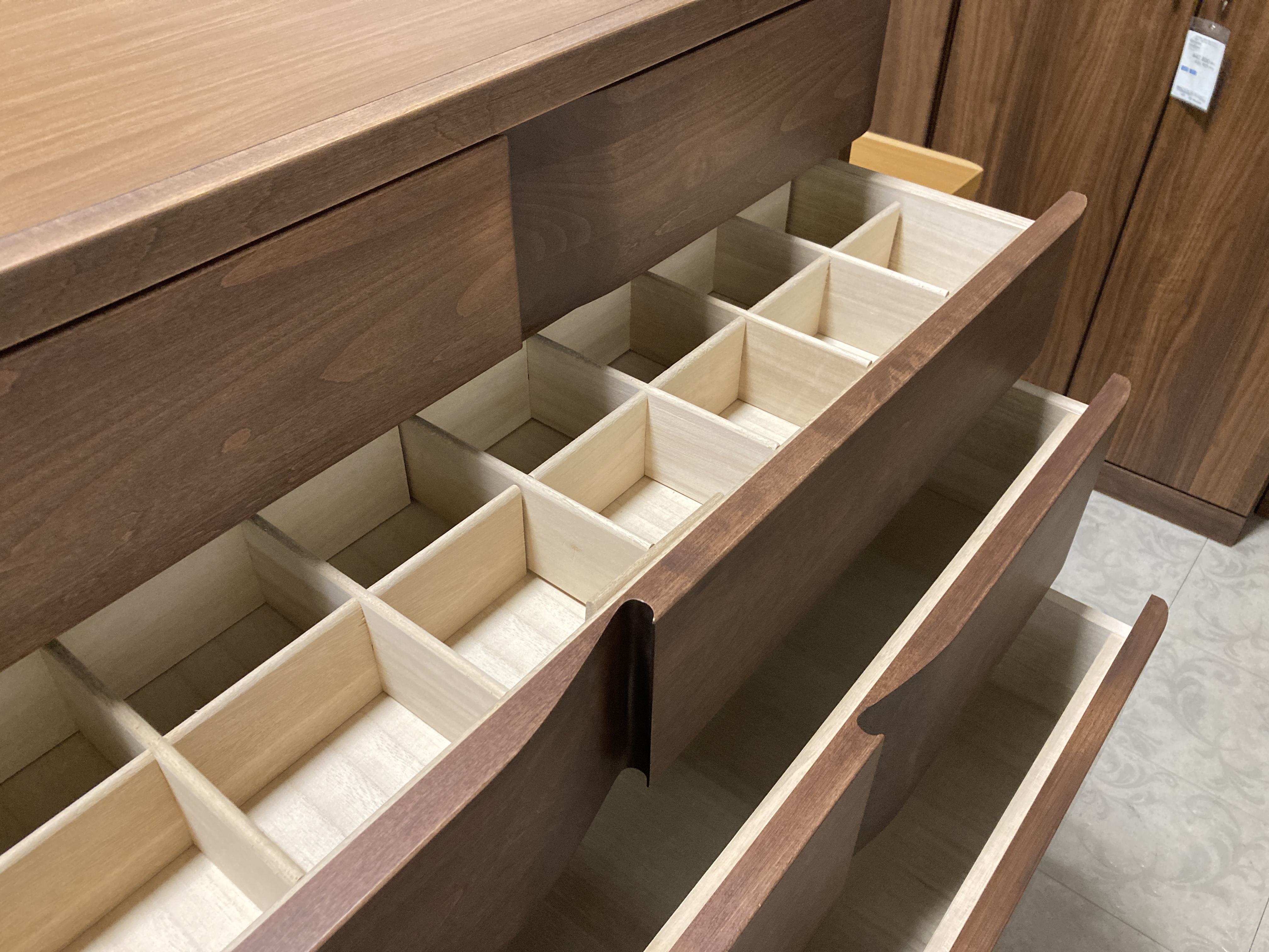 スペード　売り尽くし　